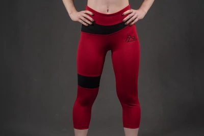 Rebel 3/4 leggings RED